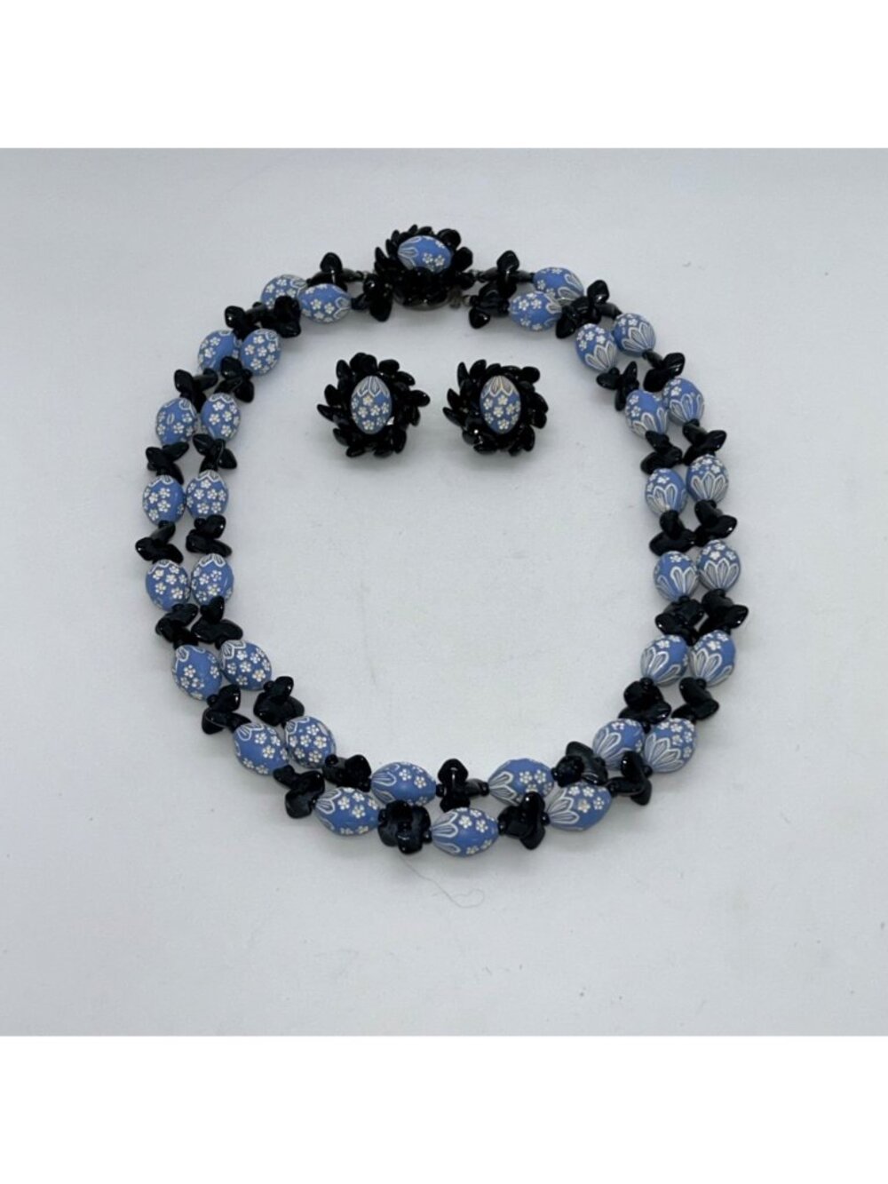 Vintage West Germany Blue & Black Easter Egg Bead Necklace Box Clasp Clip-On - Picture 11 of 16